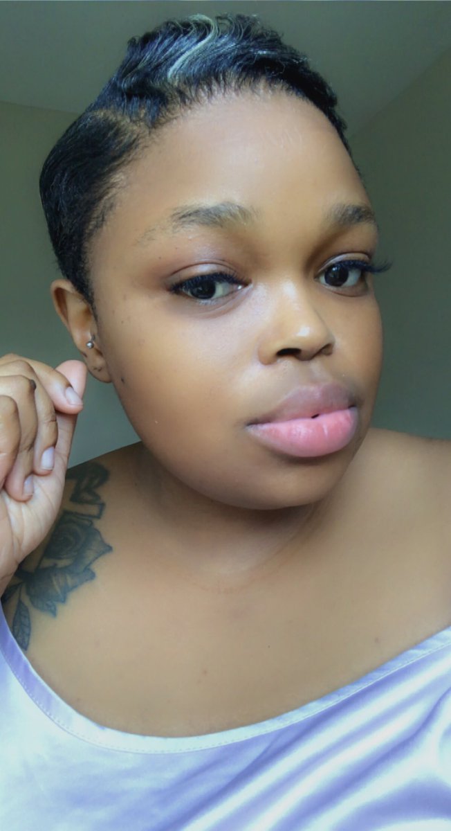 NomvulaWemvula's tweet photo. Hurt and dissapointed but still be looking cute 😝 https://t.co/44mCVN4j7J