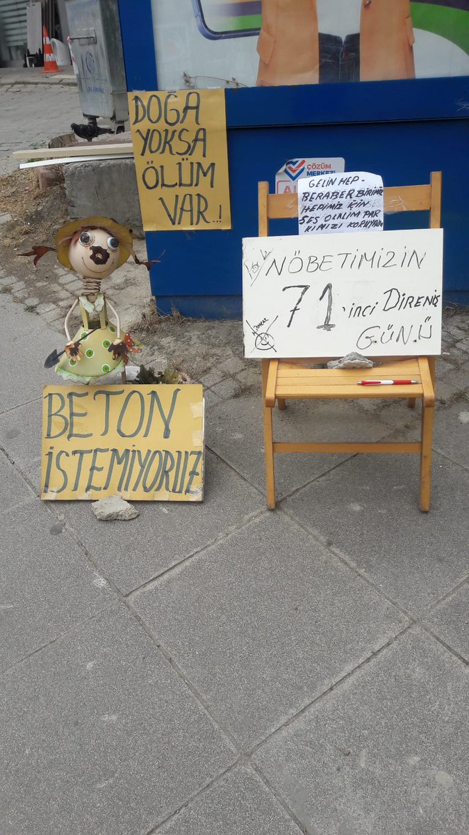 Nöbetimizin 71'inci gününde mücadeleye devam ediyoruz. Deprem toplanma alanı da olan parkımıza dokunmayın!