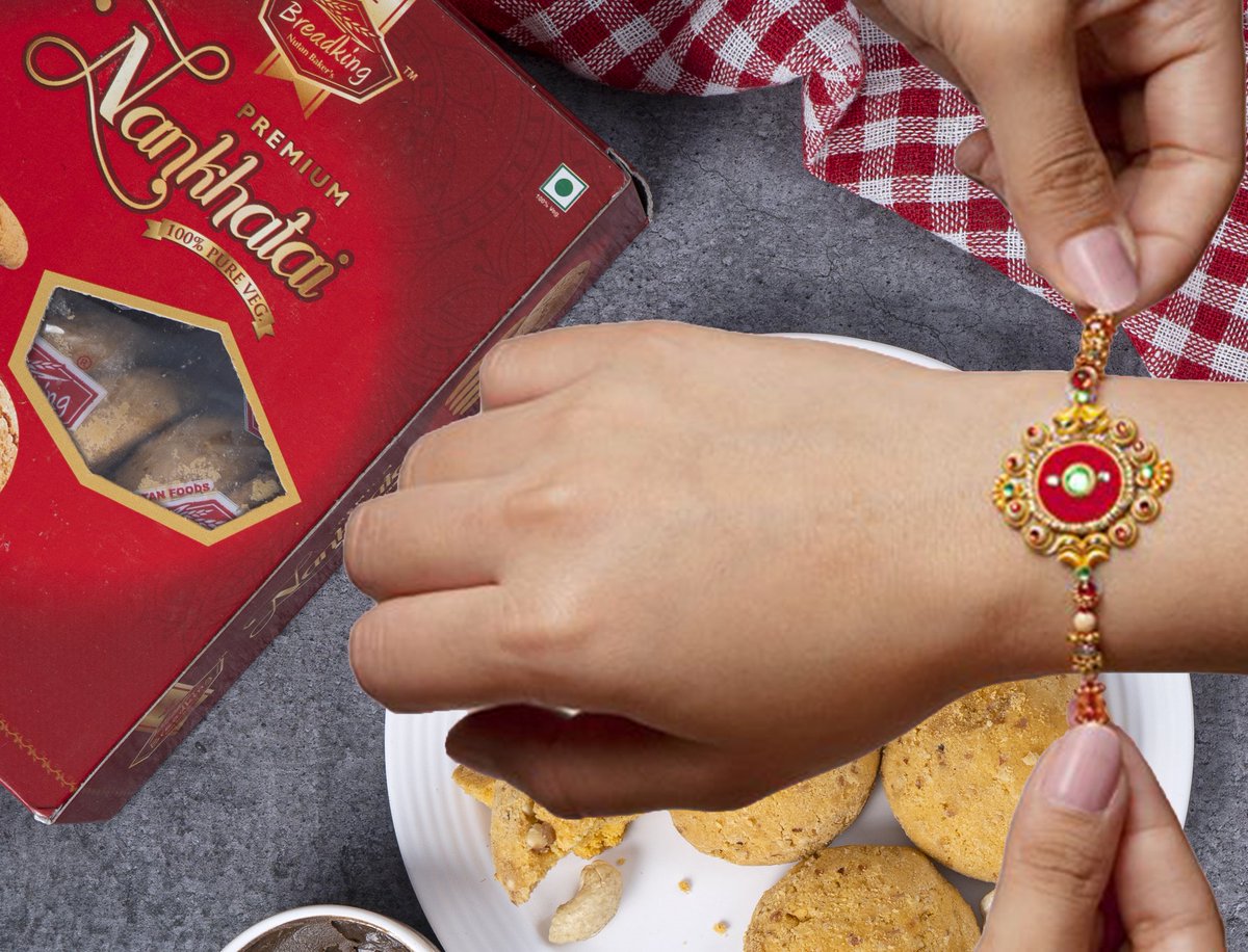 Breadking9's tweet photo. Hum hein har bhai behan ka pyar.
#RakshaBandhan https://t.co/Nr83OVrxwS