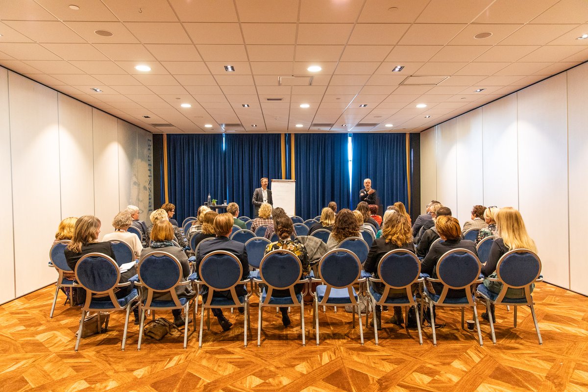 Ben je verantwoordelijk voor de bedrijfsvoering, dienstverlening aan de burger of verantwoordelijk voor het team Burgerzaken en kun je hulp gebruiken om je team klaar te maken voor de toekomst? Geef je dan op voor de Team van de Toekomst bijeenkomsten! buff.ly/36t9dwQ