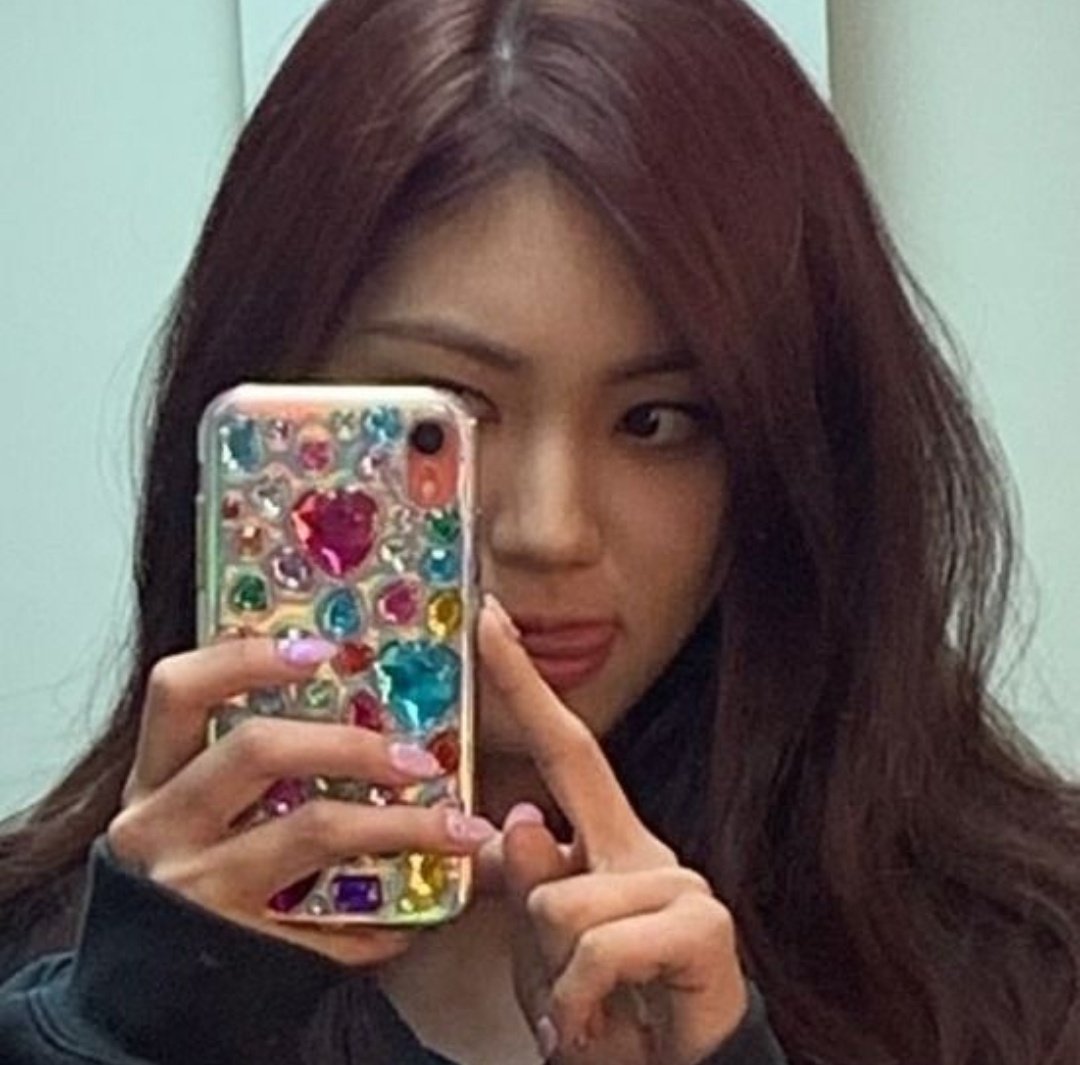 clchebul's tweet image. this genre of clc &amp;gt;&amp;gt;&amp;gt;