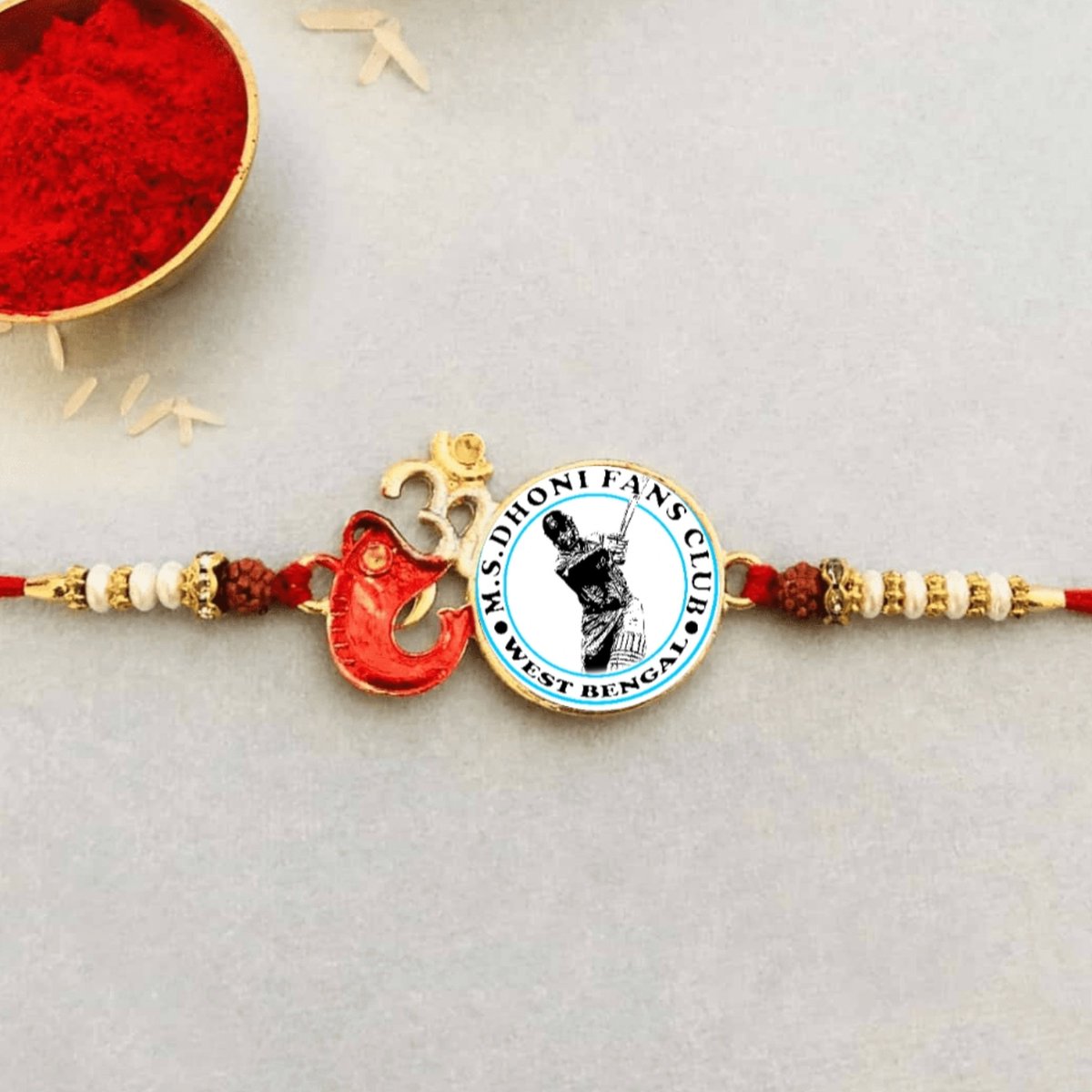 wbmsdian07's tweet photo. Happy Raksha Bandhan 💞💐🎁

#MSDhoni #ChennaiSuperKings https://t.co/T3LeFh4eW8