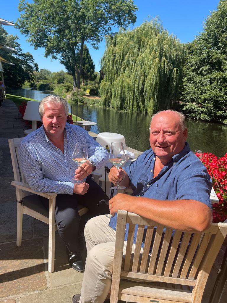 A magical day yesterday <a href="/milsomhotels/">MH&R</a> the Talbooth restaurant. I even had a drink with Paul Milsom by the River Stour. #beautifulsuffolk #talbooth #jillsaluckylady 🤣