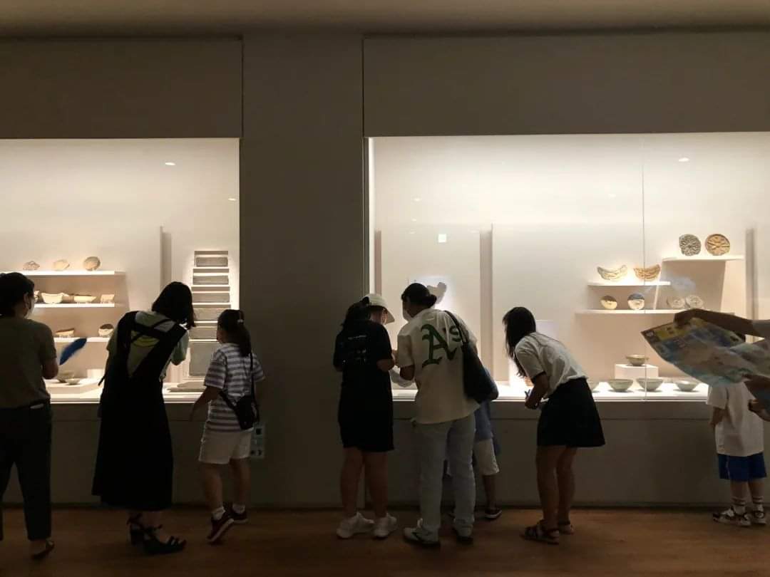 jejumuseum's tweet image. _
박물관에서 신나는 여름방학을 즐기고 있는 친구들입니다😃

어린이 동반 가족 대상 프로그램 &amp;lt;호시탐탐 박물관&amp;gt;이 진행되었습니다.

#국립제주박물관 #박물관교육 #여름방학프로그램 #호시탐탐박물관