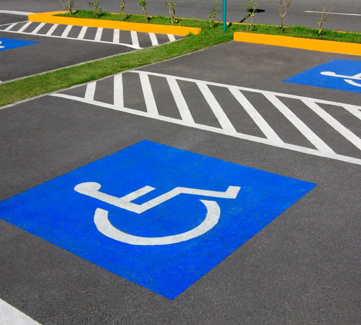 FASTProject2's tweet image. Inclusion does not stop when people go on holiday but is even more important than having a positive guest experience at the holiday destination. 

Watch the video about the current version of ÖNORM A 3012:2021 03 15 on visual signage systems buff.ly/3M0sMeM.