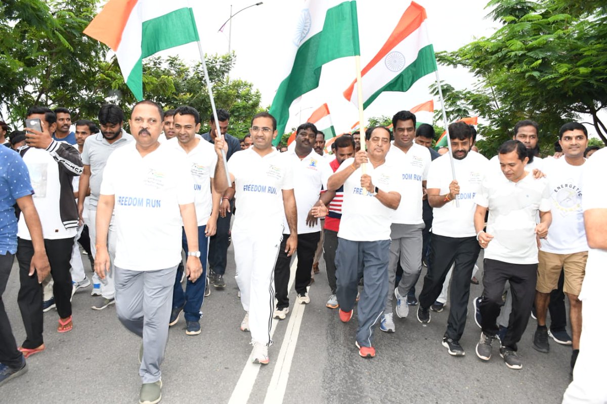 Collector Nirmal (@collector_nml) on Twitter photo 'The glory of the national flag should be spread across the globe'.
Hon'ble Minister <a href="/IKReddyAllola/">Indrakaran Reddy</a> , Collector <a href="/musharraf_ias/">Musharraf Ali Faruqui</a> along with @AC_LB_NIRMAL & people participated in the Freedom Run in honor of Our pride- Tricolor and to instill the spirit of India's 75th independence 'The glory of the national flag should be spread across the globe'.
Hon'ble Minister <a href="/IKReddyAllola/">Indrakaran Reddy</a> , Collector <a href="/musharraf_ias/">Musharraf Ali Faruqui</a> along with @AC_LB_NIRMAL & people participated in the Freedom Run in honor of Our pride- Tricolor and to instill the spirit of India's 75th independence