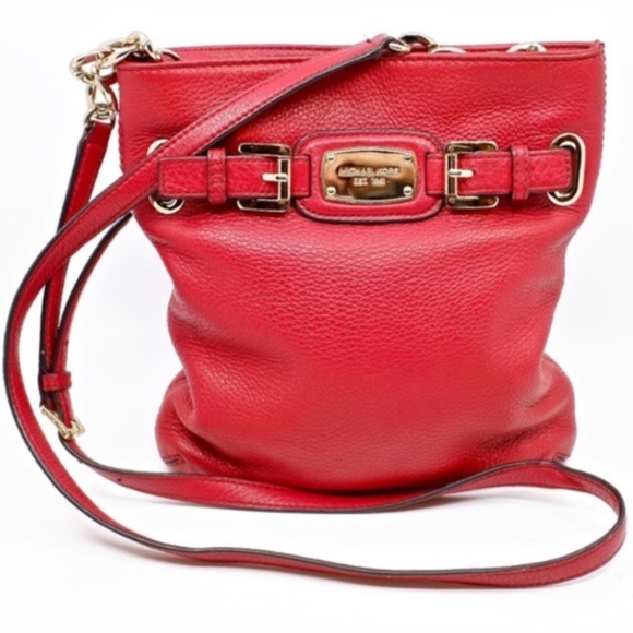 So good I had to share! Check out all the items I'm loving on <a href="/Poshmarkapp/">Poshmark</a> from <a href="/carla_schebor/">Carla Schebor</a> #poshmark #fashion #style #shopmycloset #daisyisland #sperry #michaelkors: posh.mk/GoInJ0ERosb