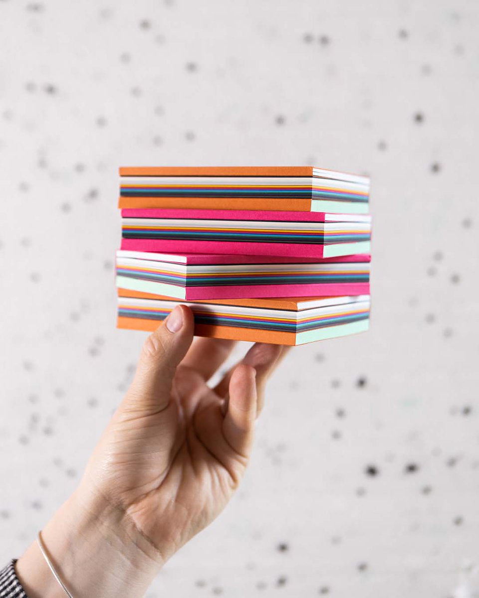 GFSmithpapers's tweet image. 📸 Behind the scenes of the @colorplanpapers #ColorplanMini No. 3 shoot with Handover.