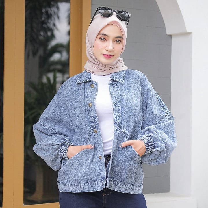 serbashop26's tweet image. Orimoza vintage baggy jacket jeans oversize wanita 
↪️shope.ee/3fRD5563qV

#BORNPINK. #WhatsApp. 1,5 M. Ospek. #KimGaram. Jawa. Siang. #8DaysToPINKVENOM. CCTV.  Kamis. #IPBUniversity. #mencurihatiiqbaal. #SS9inJKT. Harry Potter