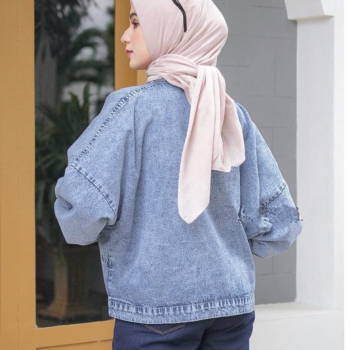 serbashop26's tweet image. Orimoza vintage baggy jacket jeans oversize wanita 
↪️shope.ee/3fRD5563qV

#BORNPINK. #WhatsApp. 1,5 M. Ospek. #KimGaram. Jawa. Siang. #8DaysToPINKVENOM. CCTV.  Kamis. #IPBUniversity. #mencurihatiiqbaal. #SS9inJKT. Harry Potter