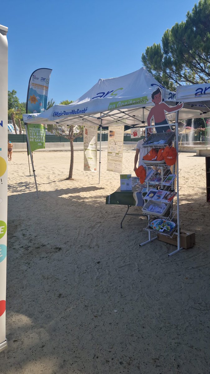 APAS_82's tweet photo. 🦟😷⛱️ Le #ProxiSanté82 était mobilisé hier aux côtés de l’@ARS_OC à Monclar-de-Quercy ! Pour un #ÉtéSansSouci en #Occitanie, adoptons les bons réflexes ! ☀️🥵RDV aujourd’hui sur la base de loisirs de Molières ! https://t.co/Knh7SjfJAU