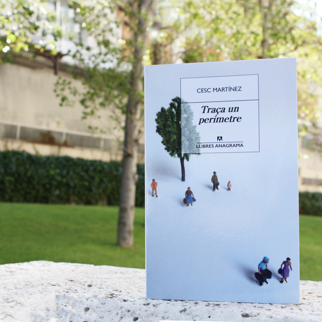 “Per mi la gràcia és que aquests moviments creen una cultura, com passa als territoris limítrofs dels Estats Units i Mèxic. El fet de trobar-se crea moments poètics.”
Recuperem l’entrevista de <a href="/MagiCamps/">Magí Camps</a> amb Cesc Martínez a <a href="/LaVanguardia/">La Vanguardia</a>: ow.ly/on2q50JwKBH
<a href="/llibreunic/">Fira del Llibre Únic</a>