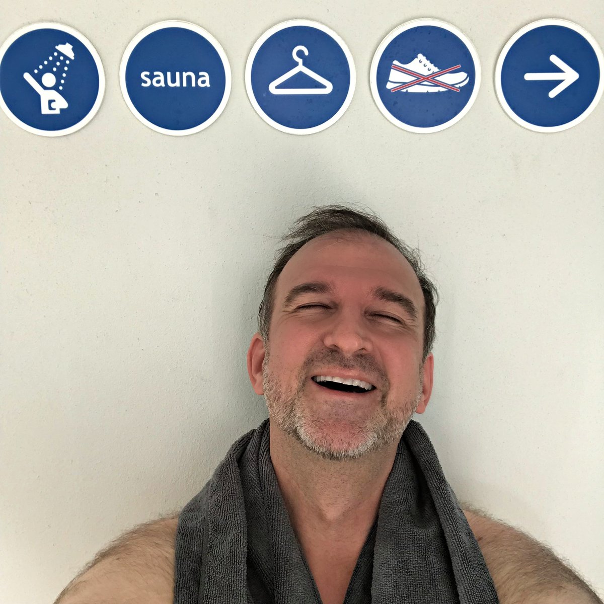 holmberg_j's tweet photo. I am so happy I can go swimming in Samppalinna Outdoor Swimming Stadium during my summer vacation. It is a refreshing Oasis in the center of Turku. 🏊‍♂️

#swimming #Summer #vacation #Samppalinna #maauimala #Stadium #happy #man #janholmberg #kissmyturku @VisitTurku @Turkukaupunki https://t.co/Li9SkHB1UG