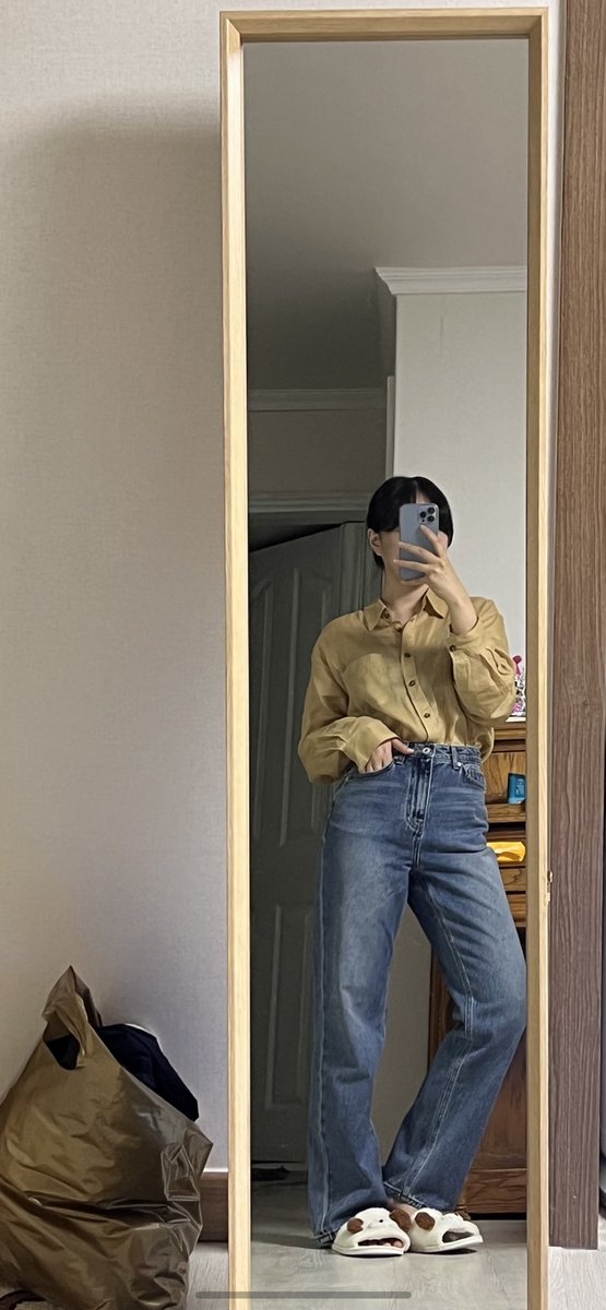 song2bunch's tweet photo. 드디어 노멜렛 켈리진 입어따 .. 너무 예뻐서 눈물만 흘리는 중 .. 왜 켈리진 켈리진 하는 줄 알겠오 .. 진짜 너무 사랑함 핏이 예술임 내 다리 이메다 만들어 줌 .. 최고야 짜릿해 .. 🫶🥹 https://t.co/E2HJDYsojG