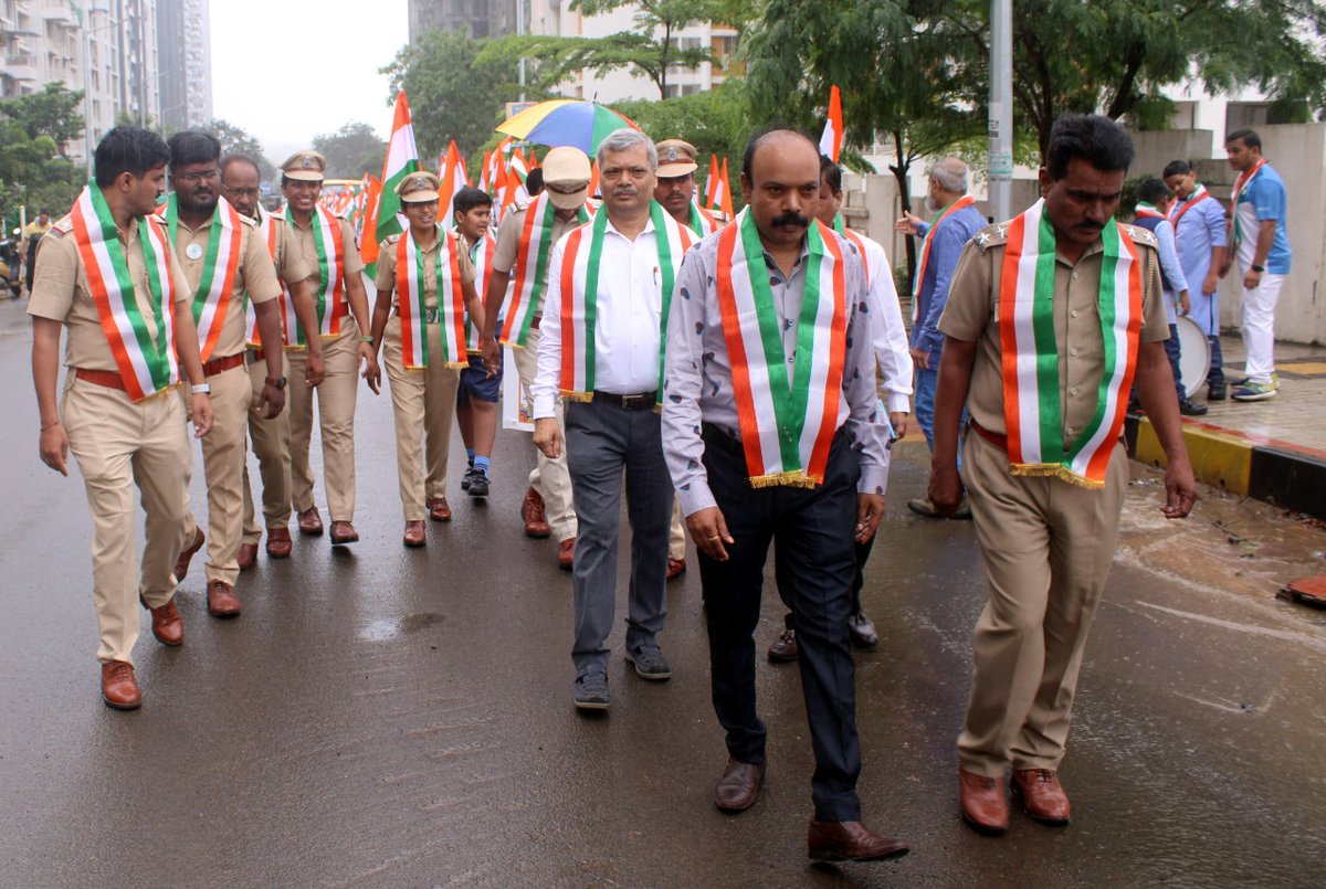 annabodade1's tweet photo. Azadi ka Amrit Mahotsav,PCMC C zone organised Rally today.Anna Bodade Assistant commissioner,Dr Sanjay Sing Director Innovative School, Students and senior citizens were participated. https://t.co/19lDCYj5Nz