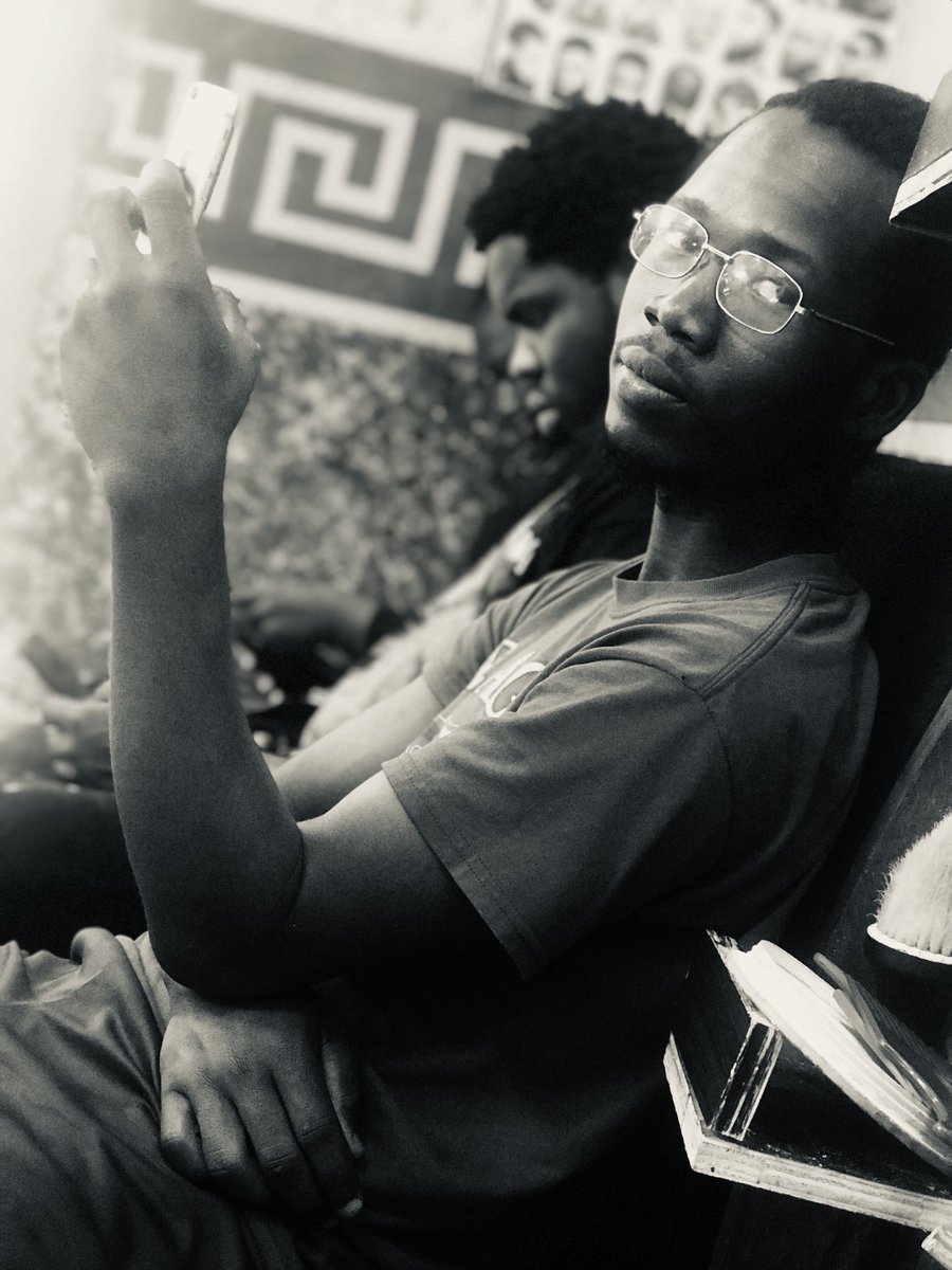 Cleantin_08's tweet photo. A dose of myself😉❤️,

They call me #Jibo👅
But cause of the brand, I can myself #The_JewellerMan

#selflove
#selfDose https://t.co/UJclDZjdiS