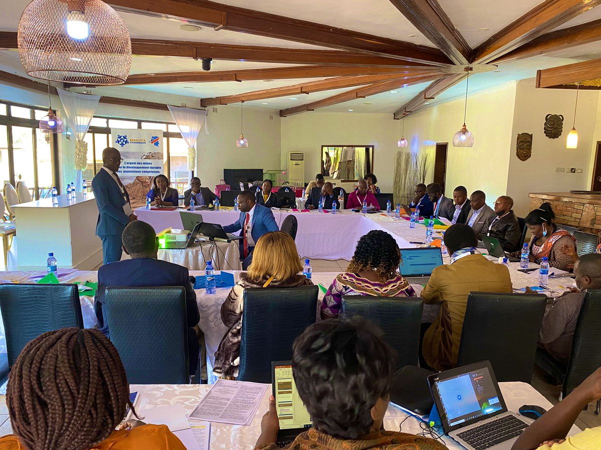 CongoMines's tweet photo. #RDC_MINES: #HappeningNow: le @cartercenter et #MakutaYaMaendeleo co-organise une activité de vulgarisation des dispositions du code minier et autres textes légaux sur la contribution du secteur minier au développement local https://t.co/qoC0jz6BP1