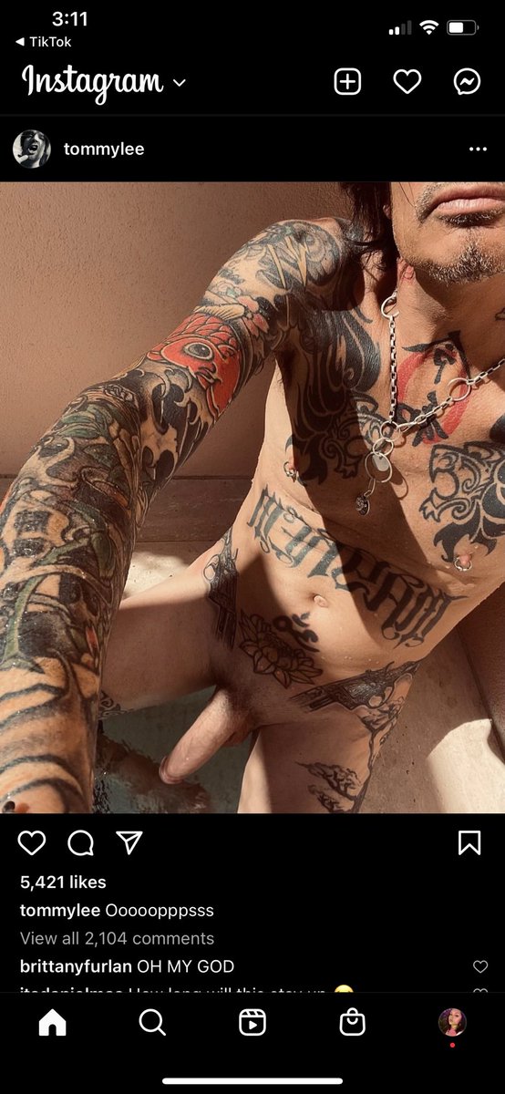 matchaganjaluvr's tweet photo. what’s up? tommy lee https://t.co/ilDoehtc3A