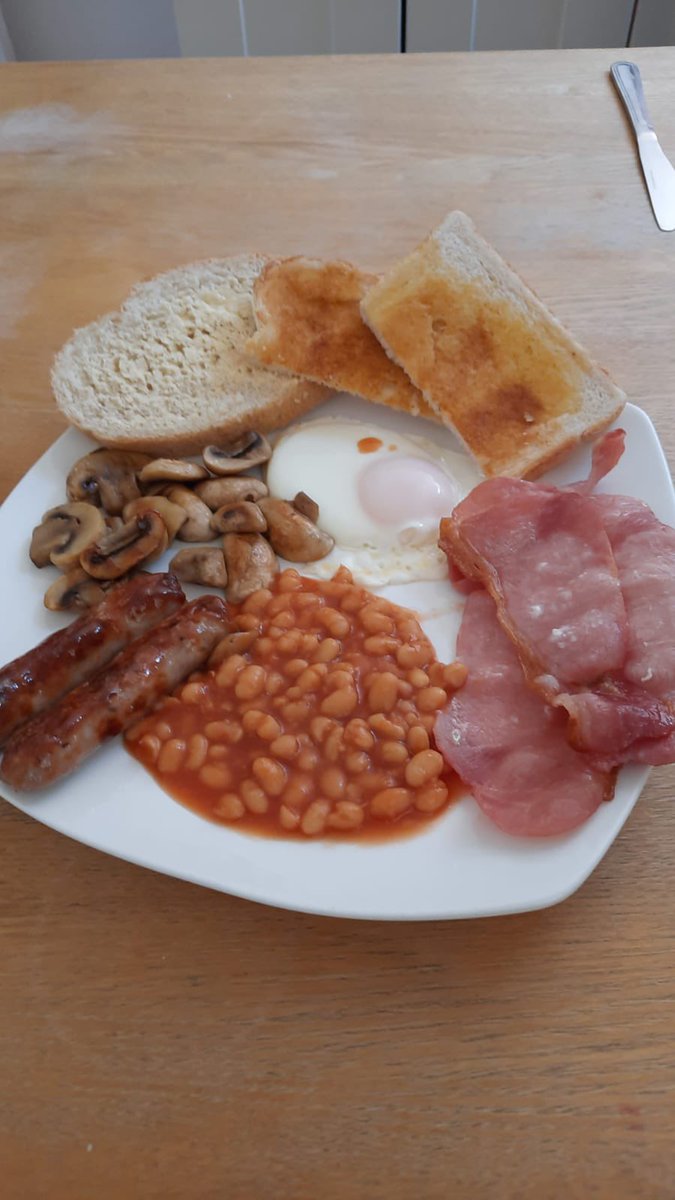 LeslieScran's tweet photo. Itโs a Les thing ๐ค๐๐ป#LesScran https://t.co/UvnlggqWIf