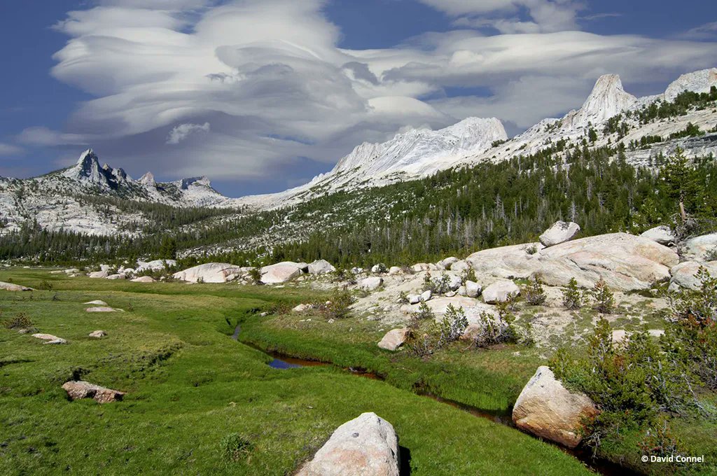 BeStillLookUp's tweet photo. “Mathis Crest” by David Connel. Location: Yosemite National Park, California.” @OutdoorPhotoMag https://t.co/HFU5UKoMHo https://t.co/Pw28398KKw