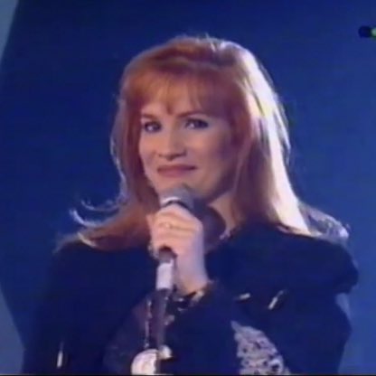 AYY MIREN QUE LINDA SONRISA TIENE LUU<3