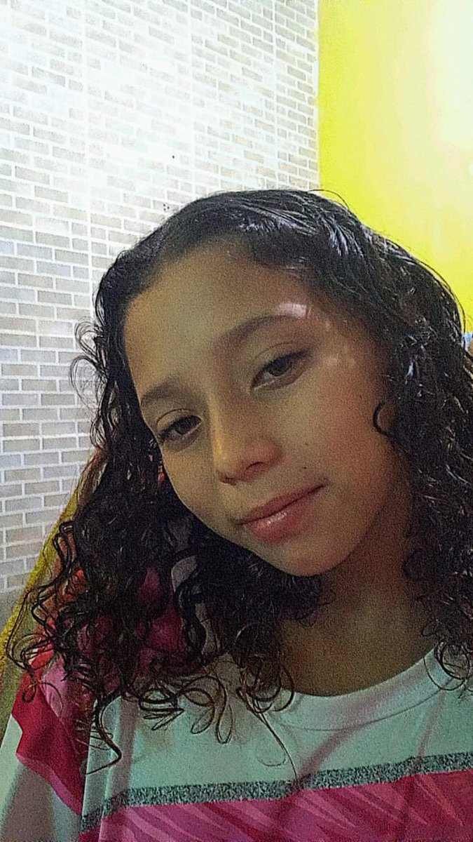 chavesks33's tweet photo. Muitos anos de vida meu amor Dindo te ama muito ♥️♥️♥️♥️♥️♥️♥️ https://t.co/F8ld9TViDL