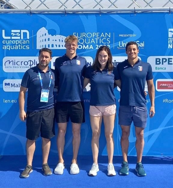 bondia's tweet photo. Arrenca l’Europeu de Roma amb els germans @LomeroBernat @TomasLomeroi @tudocubells @FANAndorra #LENRoma2022  @LENaquatics #natació #Andorra https://t.co/DWN3qXokkb https://t.co/RQHzHIxogB