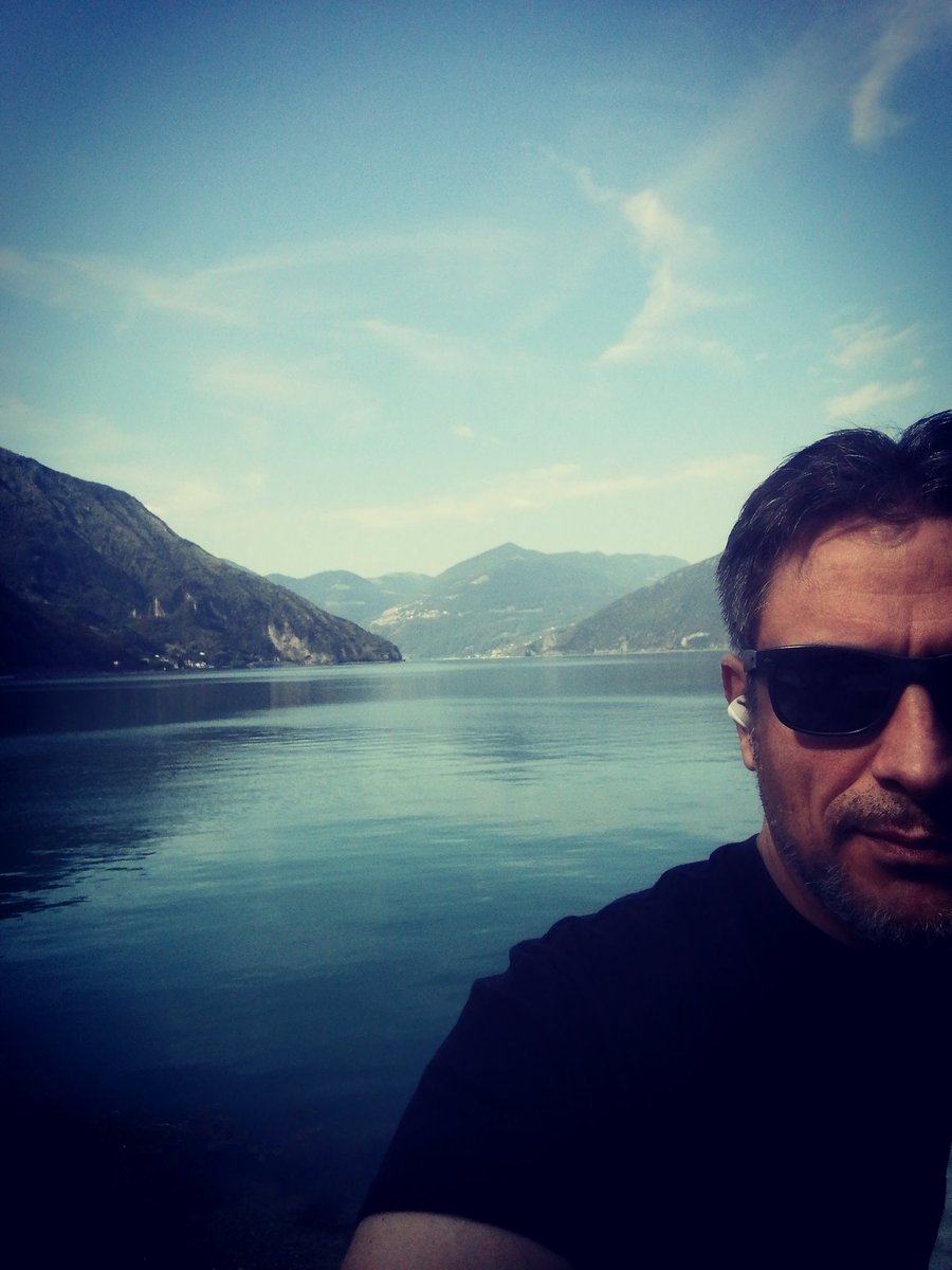 Giorot74's tweet photo. Me, the music and the lake.
#lagodiseo #sebino https://t.co/VLG4oewWK1