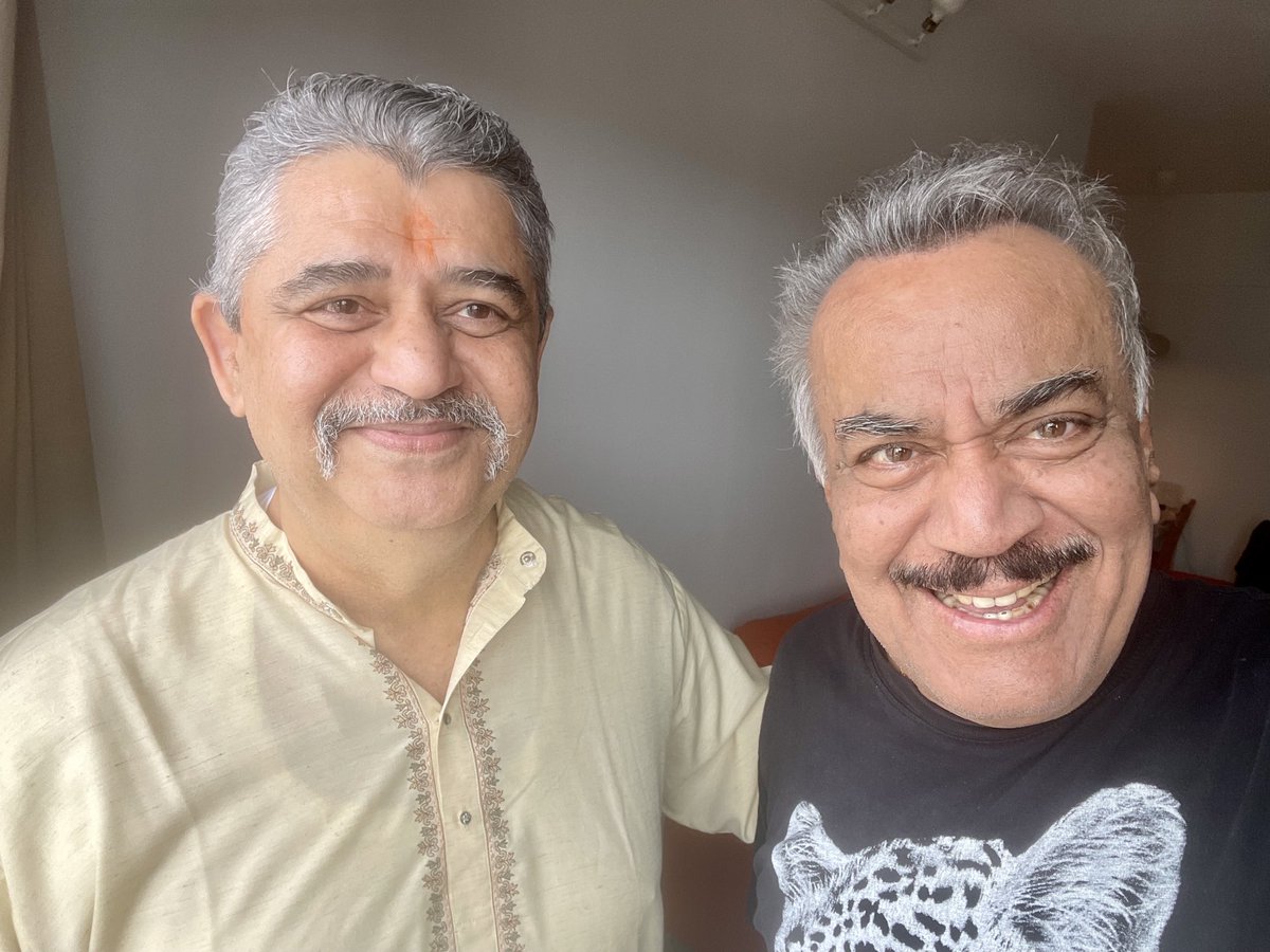 Suhas”Robinhood”Kale .met Suhas now, today lovely moment🤩wonderful actor &amp; human,we did a marathi chldrn’s play ROBINHOOD , in 1974, drkt by SulabhataiDeshpande , wrtn by VandanaVitankar &amp; Suhas was Robinhood, i was King Richard , what beautiful memories of 45yrs ago 🤗👏🥰🥰🥰