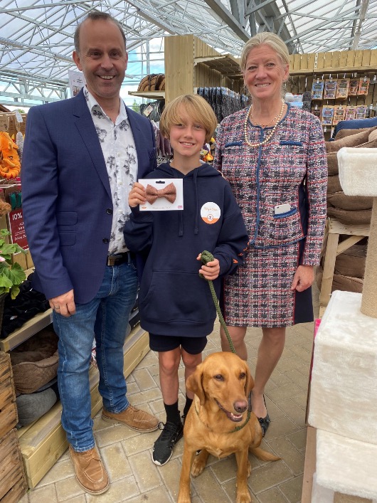 Schoolboy secures first retailer for his pet products @LoveRosebourne  pettradextra.newsweaver.com/Newsletter/1q3…