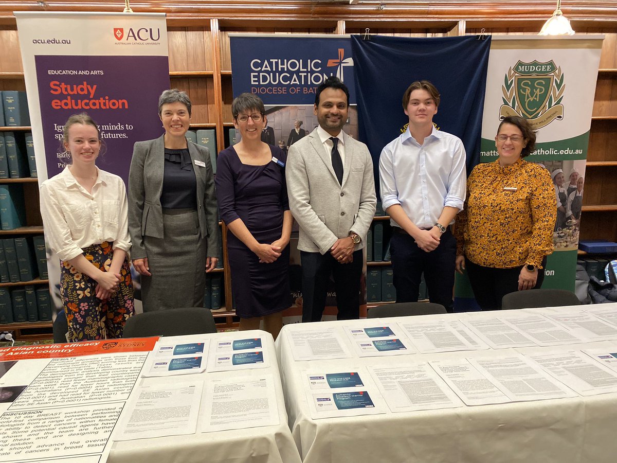 LPuslednik's tweet photo. We are in the house aka NSW Parliament House #scienceeducationinnovation @ACUeduandarts @CEO_BTH https://t.co/6BwTUC85Wh