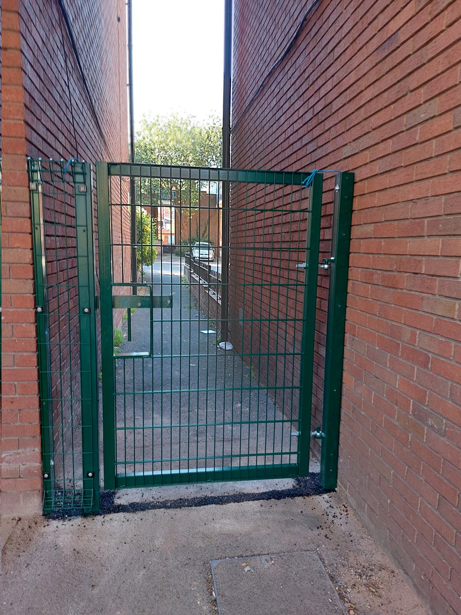 The new gates at Larch Street and the painting work has started and is already starting to look a lot better and safer. #teampurple