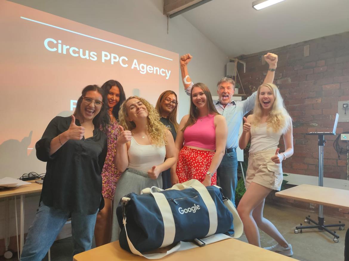 Yesterday some of our fantastic team took part in presentation skills training! Big thanks to Jon Hodgson who delivered the training and pushed the team out of their comfort zone!

#development #training #presentationskills #presentationtraining #ppc #ppcagency #ppcleeds