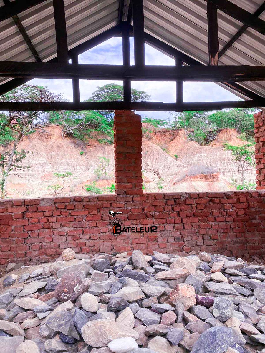 BATELEURTOURS's tweet photo. THE OLD STONE AGE STOOLS IN THE ISIMILA STONAGE SITE.
BOOK FOR OUR "IRINGA TOWN TOUR PACKAGE" TO VISIT THIS WONDERFUL HISTORICAL SITE!
+255 762 921 825
VISIT https://t.co/gj6SVqHNK0
#teambateleurs #Letsgowild #bateleursafaris #isimilastoneage #stonetools #stoneagetools https://t.co/vlrMmBeEq0