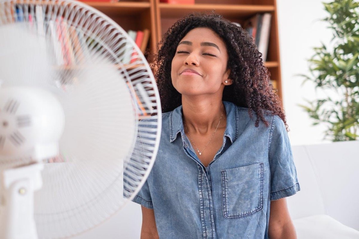 Top10Energy's tweet photo. Trying to find ways to cool down in this #heatwave? Our toptenUK website has details on the most energy efficient fans on the market https://t.co/k0GZ2gNp6t https://t.co/hzvG3ITsUy