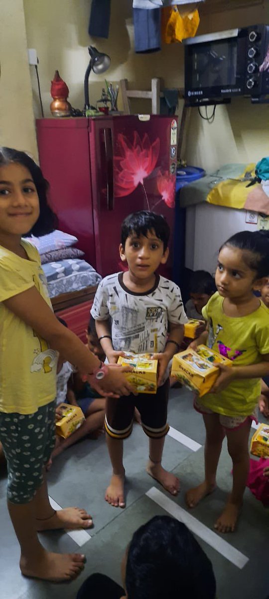 rotaract_mwe's tweet photo. Rotaract Club Of Mumbai Western Elite presents “UMEED” - A Food Donation Drive.

#fooddonation #donation #Donations -#Donation #food https://t.co/AYhcCqSP4W