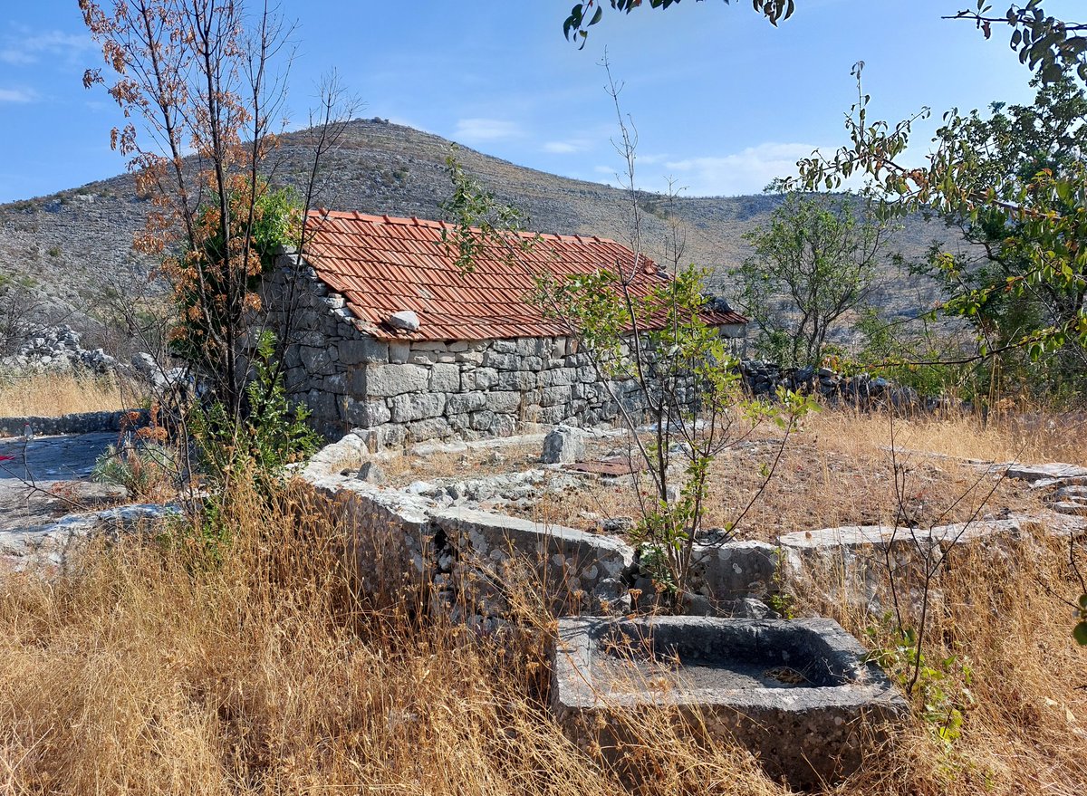 Neum. Nije izgorjela, Bogu hvala.