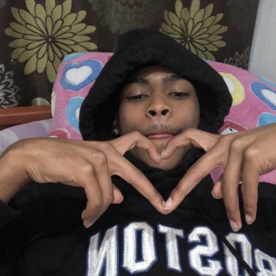 hetzigtxDD's tweet photo. #NewProfilePic https://t.co/0hH30NCFYK
