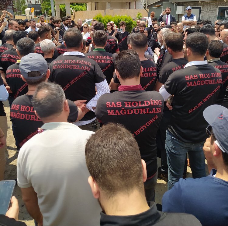 Sayın adalet bakanım bizler sas holding madurlariolarak13105 kisi 14ayoldu davamız açılmadı İstanbul Anadolu sacilignda hepimiz  mağduruz bankalara borçluyuz çoluk çocuğumuzun riskini çaldılar Sasholding #Hırsızdır <a href="/adalet_bakanlik/">T.C. Adalet Bakanlığı</a> <a href="/RTErdogan/">Recep Tayyip Erdoğan</a> <a href="/suleymansoylu/">Süleyman Soylu</a>  Bizi ya duyun artık !