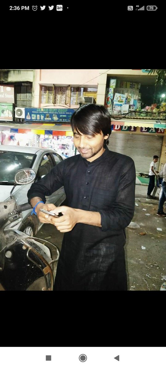 ShalabhYadav5's tweet photo. अब तो हमे भी देखना है, जिसकी चर्चा पीएम साहब कर रहे थे की कांग्रेसियों ने देश के लोगों पर काला जादू करने की कोशिश की उसका असर कितना हुआ है। तो बताओ मेरा काला जादू का असर किस किस पे हुआ😎😸
@amarjeet_incg @movohra @irkt05 https://t.co/4clCPCuTjQ