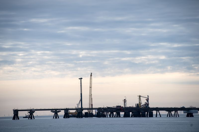 business's tweet photo. The first of Germany’s new floating LNG terminals will go online at the beginning of next year, Chancellor Scholz says. It is part of the government’s plan to diversify away from the Russian gas it has relied so heavily on in the past

Live updates: https://t.co/qbMapYxJH1 https://t.co/oN8XGjWoJR