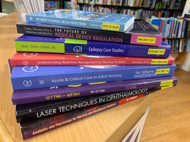 ABUHBlibraries's tweet photo. New titles this week at the Royal Gwent Hospital Library ๐ฅณ๐ #RoyalGwent #MedicalEducation #ABUHB #NewBooks #Libraries https://t.co/UTZgeJ7mHQ
