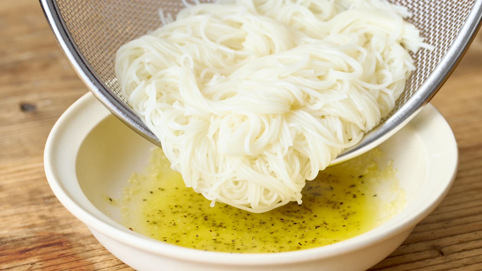 びっくりしちゃうくらい簡単でお手軽！料理をする気力が無いときでも作れそうな「素麺」レシピ！