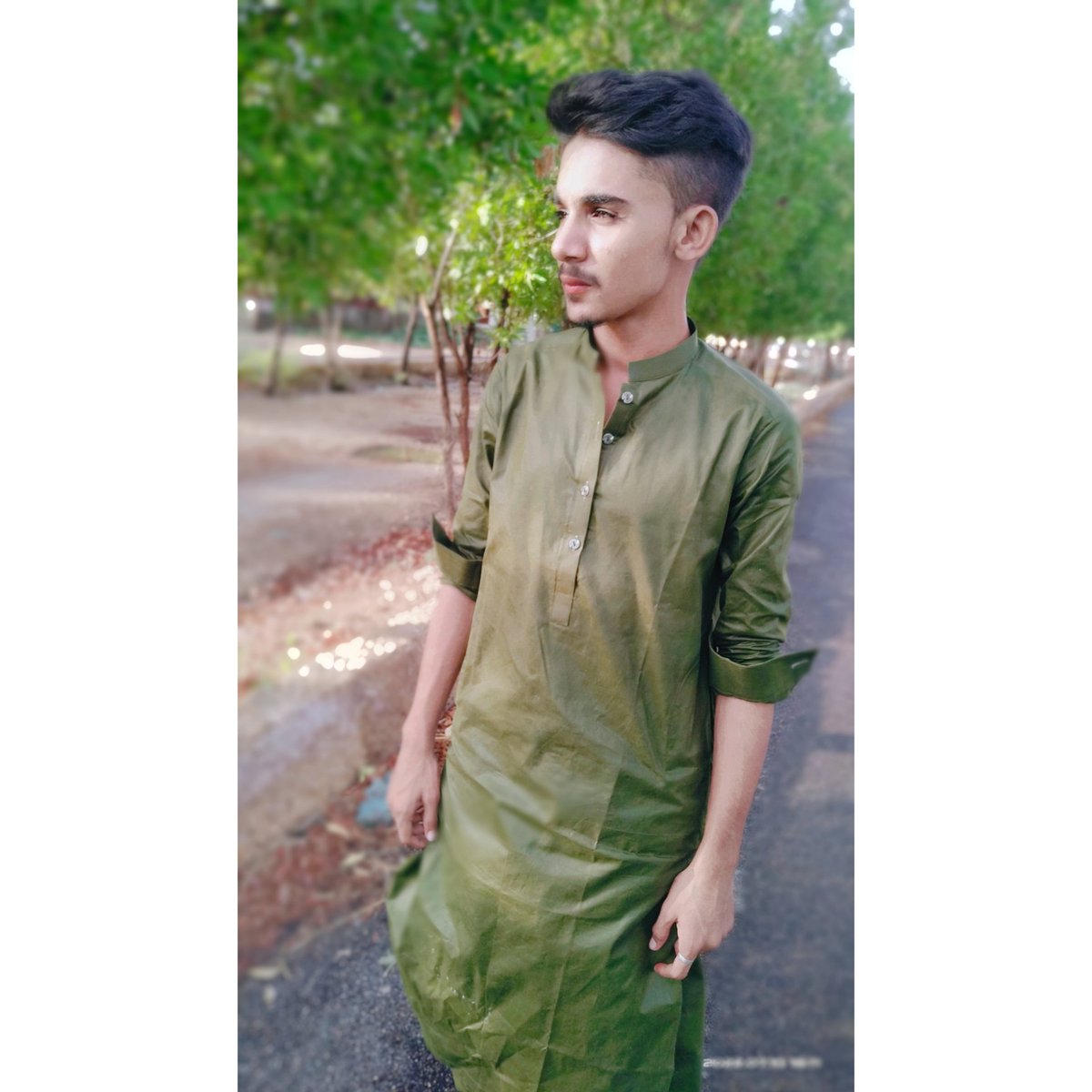 Juniali75's tweet photo. #NewProfilePic https://t.co/MJK7lXAUWV