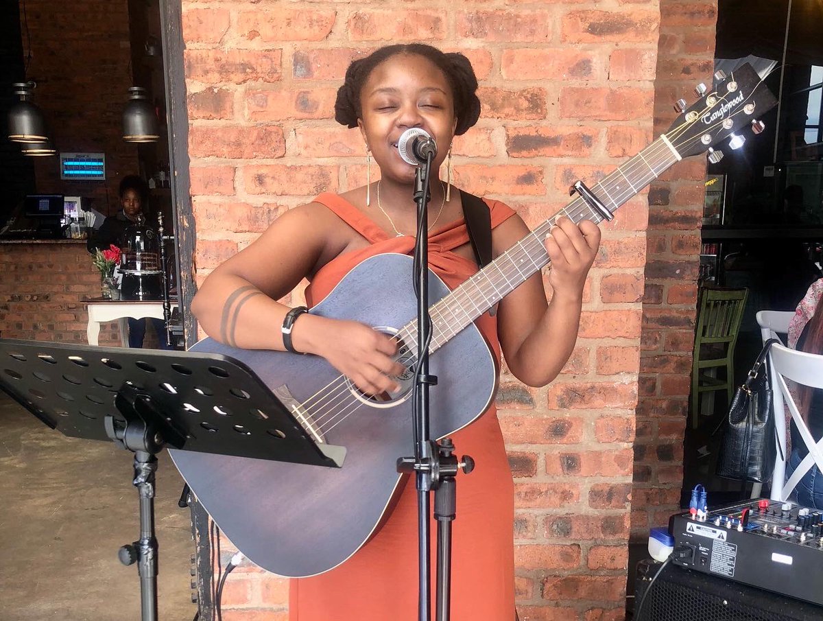 Angel__Mazibuko's tweet photo. Celebrating Womanโs Day @essencecafepmb ๐ฅฐ๐ถ
#Live4Love
#LiveMusic
#Papercubes https://t.co/h1J7b0T20Q