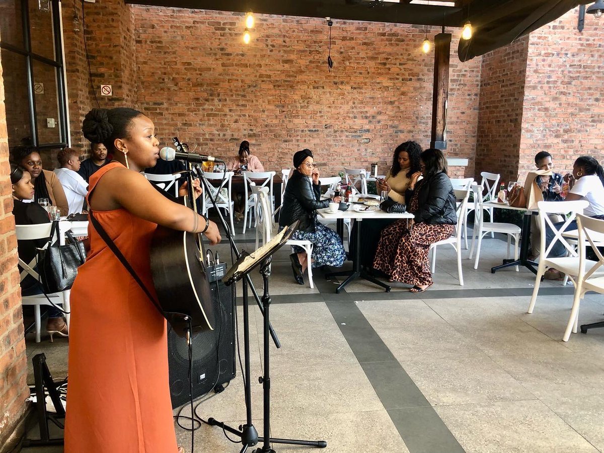 Angel__Mazibuko's tweet photo. Celebrating Womanโs Day @essencecafepmb ๐ฅฐ๐ถ
#Live4Love
#LiveMusic
#Papercubes https://t.co/h1J7b0T20Q