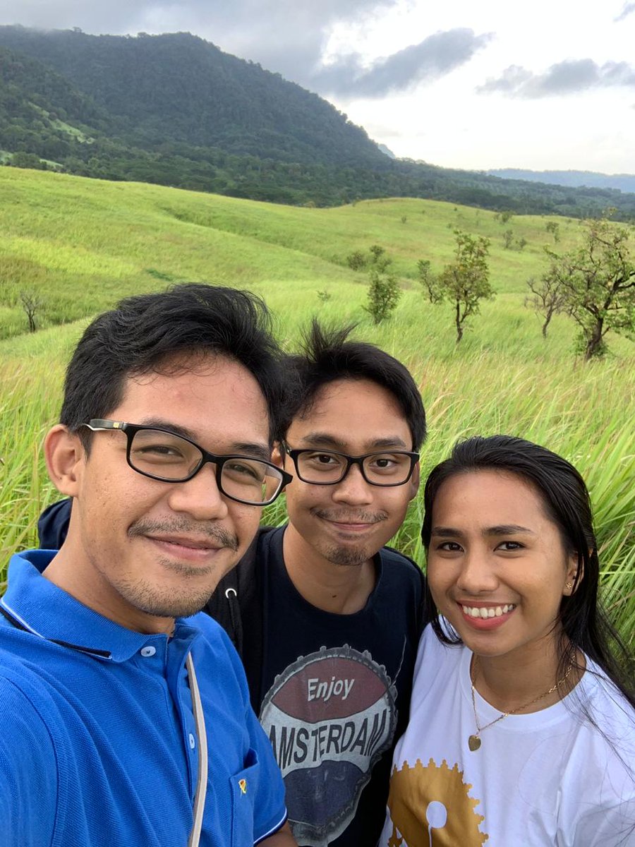 degeredu's tweet photo. Kangen mau pengabdian lagi. Mau jalan2 lagi. Mau liat Indonesia dari berbagai sudut pandang, keindahan alam, ekonomi, dan budaya. Semoga tahun ini berangkat lagi. Aamiin
Edisi nostalgia gara2 nganter adek balik kuliah ke malang
#internsip #NusaTenggaraTimur #Larantuka https://t.co/0Mfyi8Cjlh