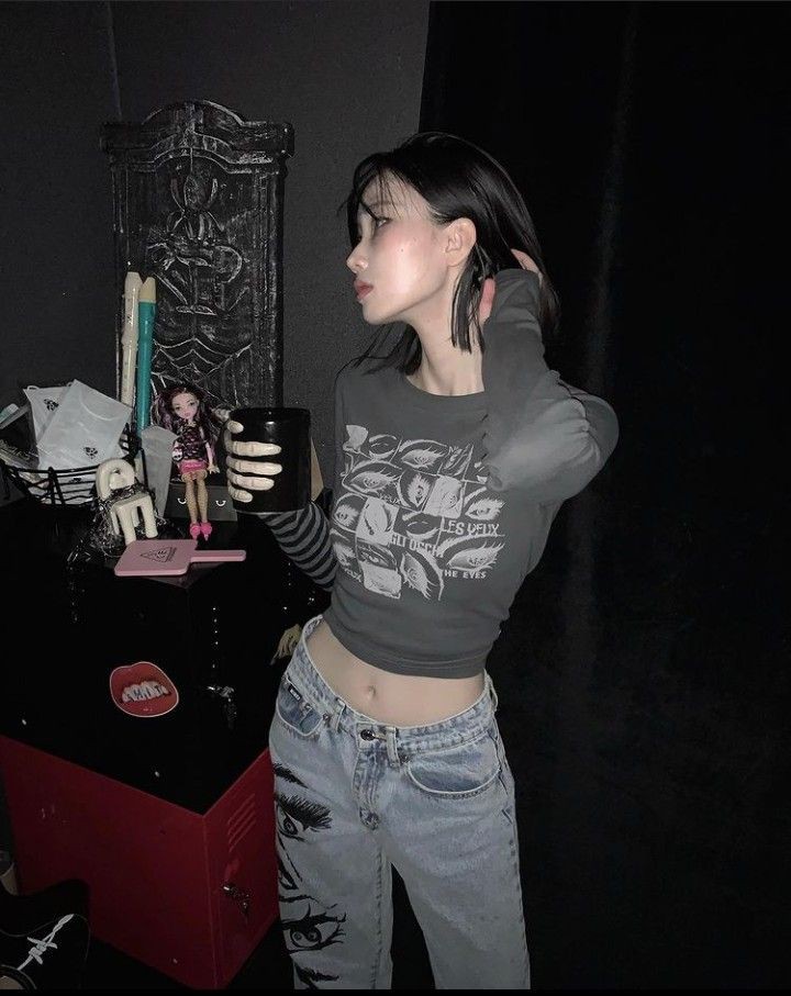 ⁣
⁣
   2022年8月11日  ➵  clavierknsy.
⁣
   ☛ slaying the ootd.

⁣