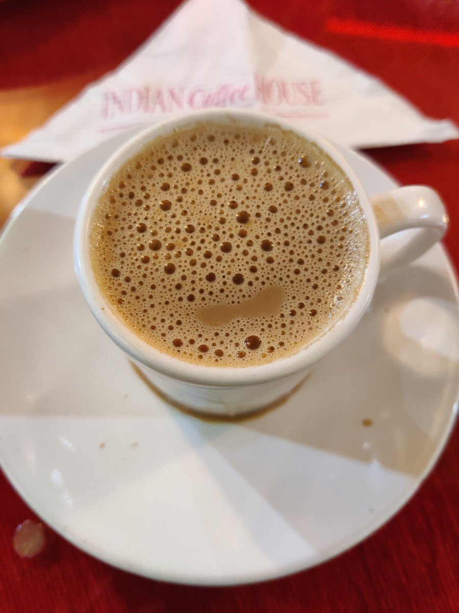 Rabipandacug's tweet photo. Life is an unending Journey....Filter Coffee to add to the joy of journey...
#ଦାଦନଜୀବନ
#MagnificentMP
#life
#filtercoffee
#IndianCoffeeHouse https://t.co/RF6GHz02JM