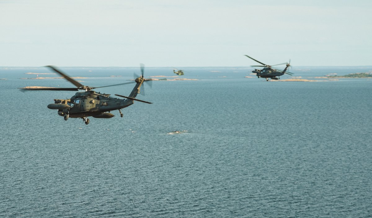 UtinJR's tweet image. 🇫🇮🇺🇸 helicopter operation was the largest in Finland so far. Good grounds to the joint operation with @Navyfi were built during the aviation training event that started in Utti Jaeger Regiment in July. 
#utjr #together #finarmy #finnavy